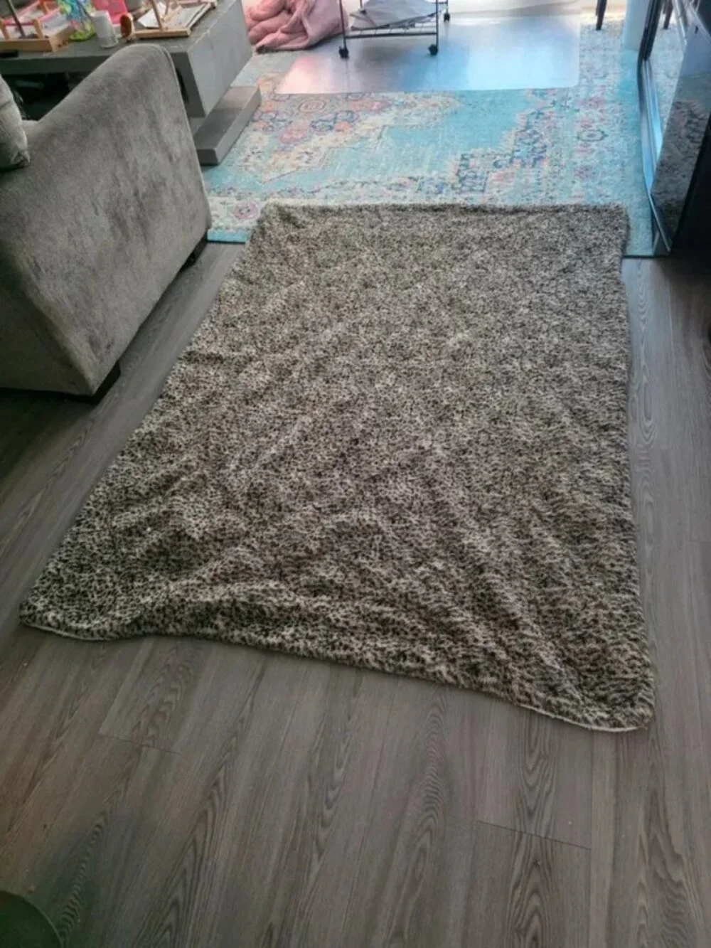 Throw super soft
